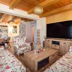 Villa Lady Stone Lovrec
