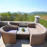 Villa Lady Stone