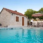Villa Lady Stone Lovrec