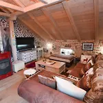 Villa Lady Stone