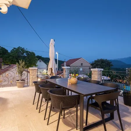 Villa Lady Stone