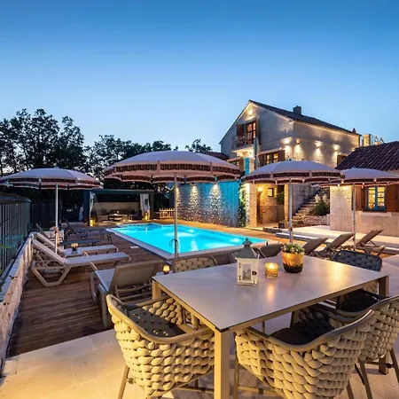 Villa Lady Stone