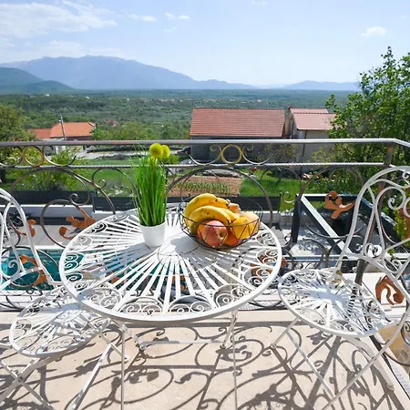 Lady Stone Villa *